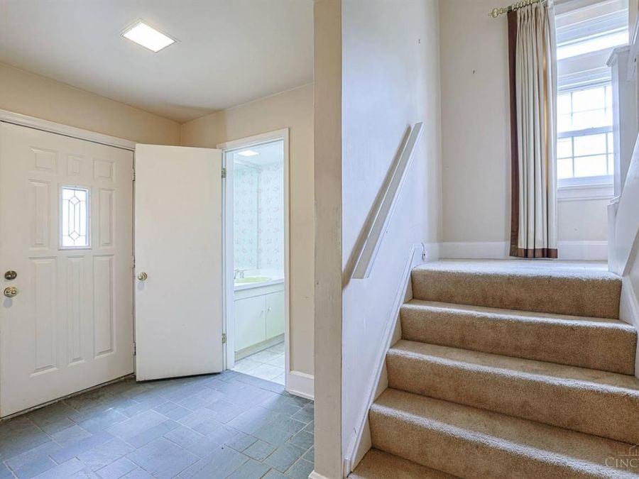 42 Fleming Road, Wyoming, OH 45215 Photo 4