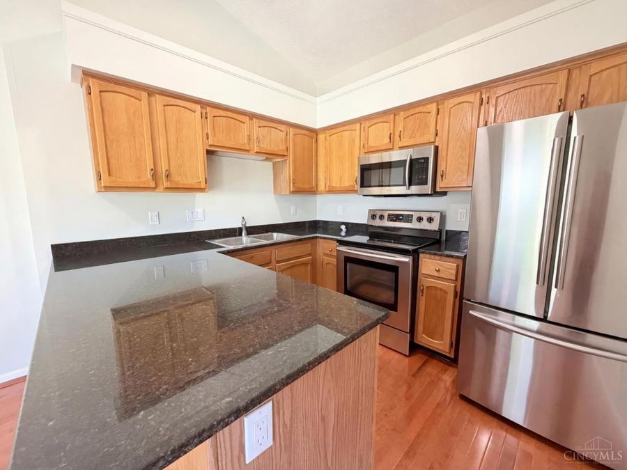 5550 Regimental Place, Cincinnati, OH 45239 Photo 2