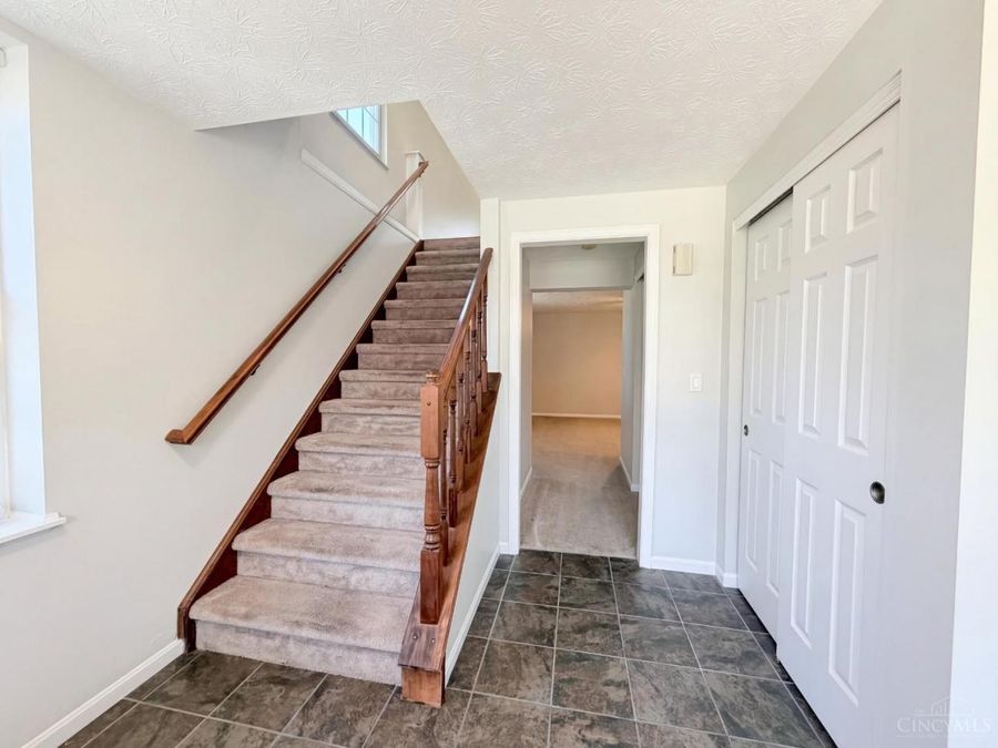 5550 Regimental Place, Cincinnati, OH 45239 Photo 9