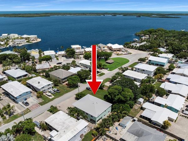 417 3RD STREET , KEY LARGO, FL 33037