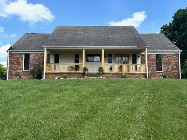 8025 Dry Creek Rd , Mount Pleasant, TN 38474