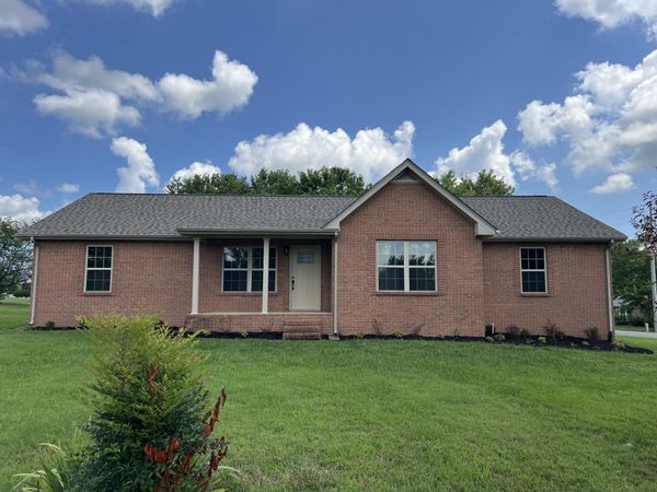 90 Long Creek Rd , Lafayette, TN 37083