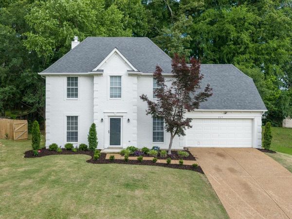 265 OAKSEDGE DR, Oakland, TN 38060