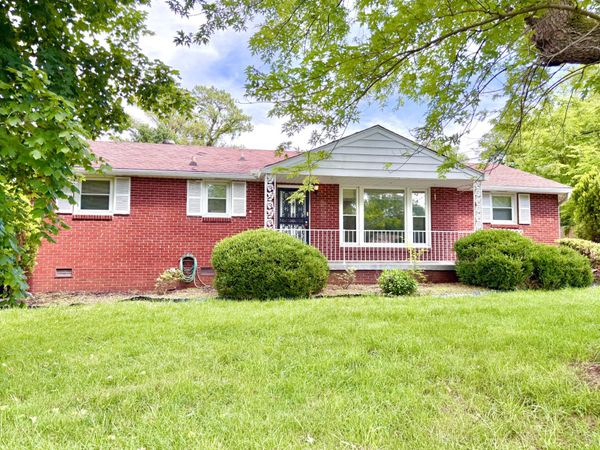 202 Charlemagne Blvd , Clarksville, TN 37042