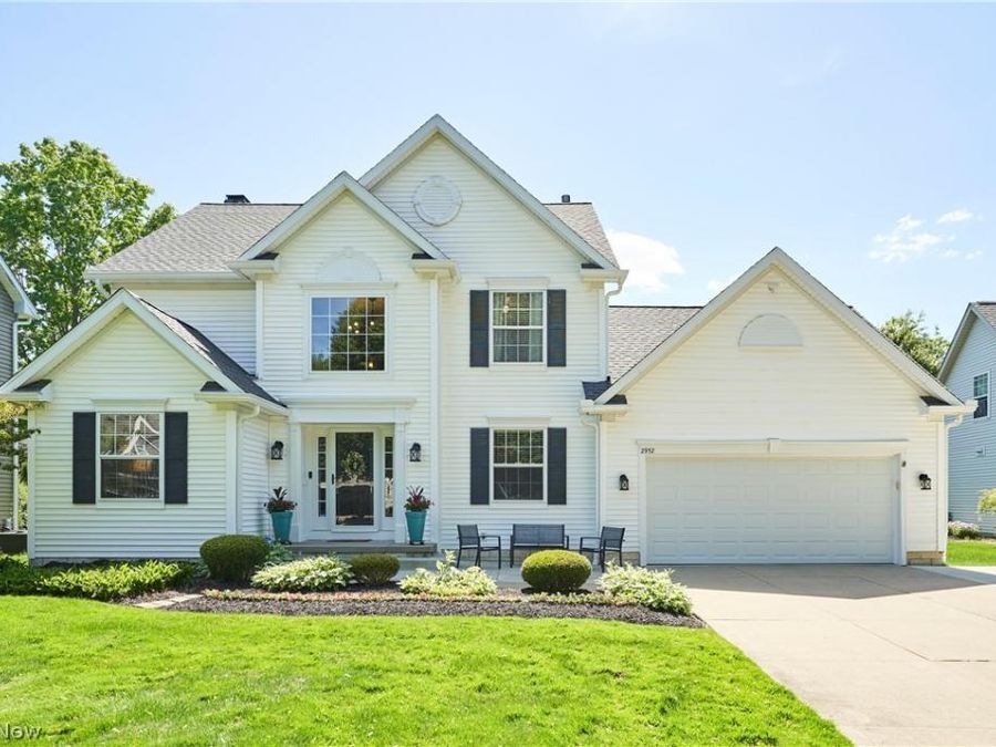 2952 Greenspire Lane , Fairlawn, OH 44333 Photo 1