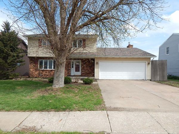 513 S 7th Street, Eldridge, IA 52748