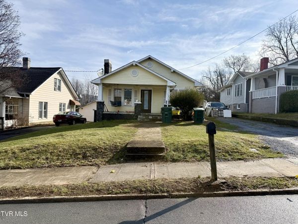 506 South Watauga Avenue, Elizabethton, TN 37643