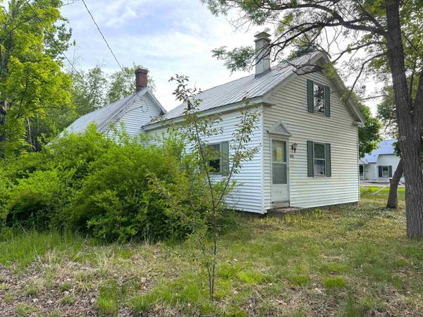 1731 East Main Street, Conway, NH 03813