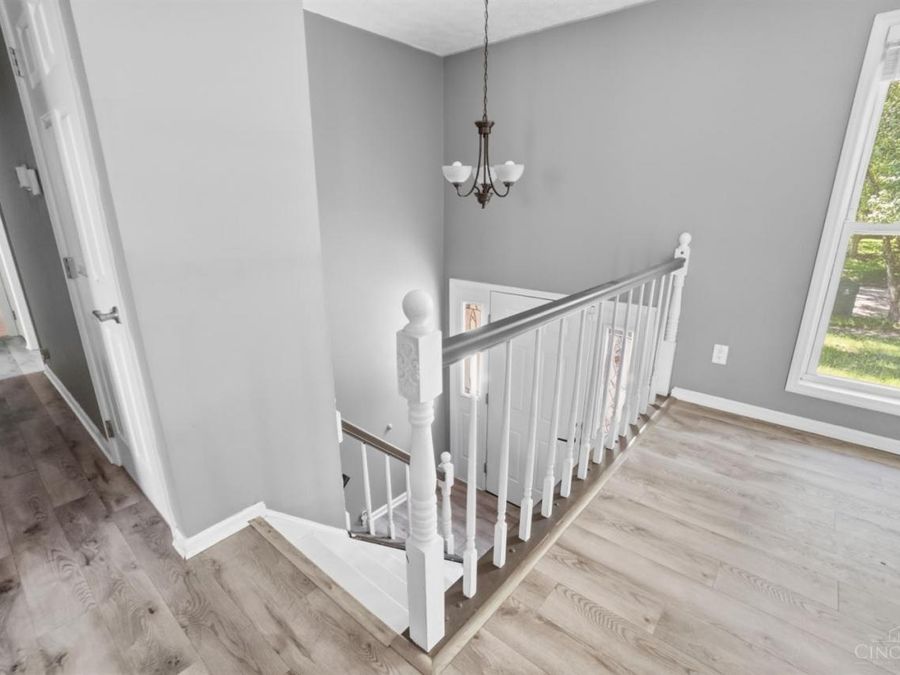 6570 Knottypine Drive, Cincinnati, OH 45230 Photo 5