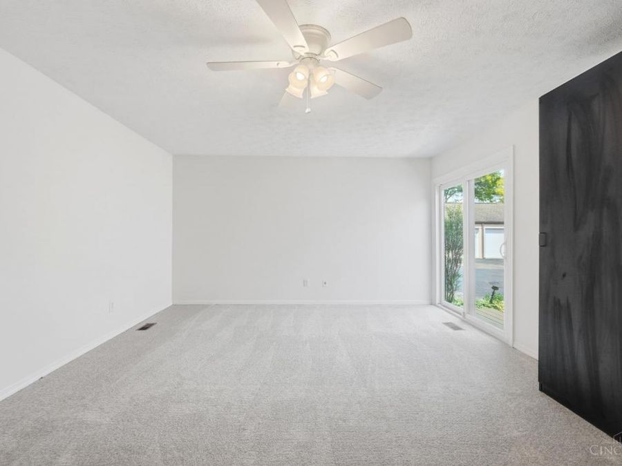 8127 Timbertree Way, West Chester, OH 45069 Photo 11