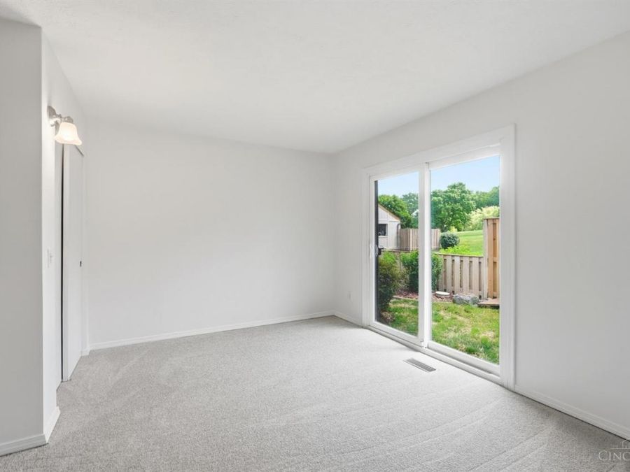 8127 Timbertree Way, West Chester, OH 45069 Photo 16