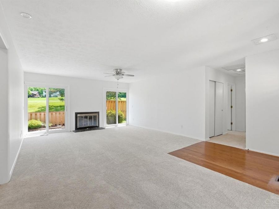 8127 Timbertree Way, West Chester, OH 45069 Photo 4