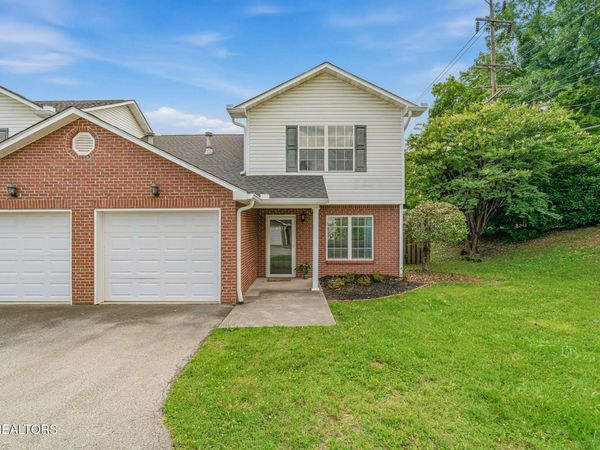 6813 Spring Glen Way, Knoxville, TN 37919