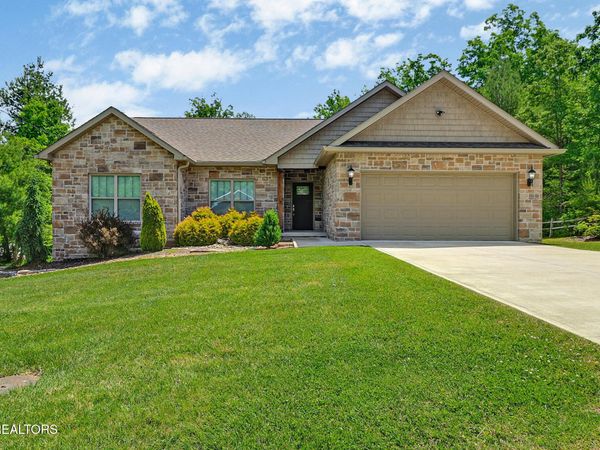142 Forest View Drive, Crossville, TN 38558