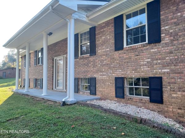 379 Luther Villa Rd, Sneedville, TN 37869