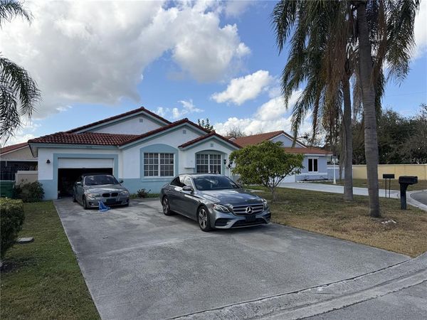 19040 NW 54TH AVENUE , MIAMI GARDENS, FL 33055