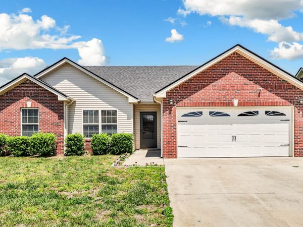 1485 Coronado Dr , Clarksville, TN 37042