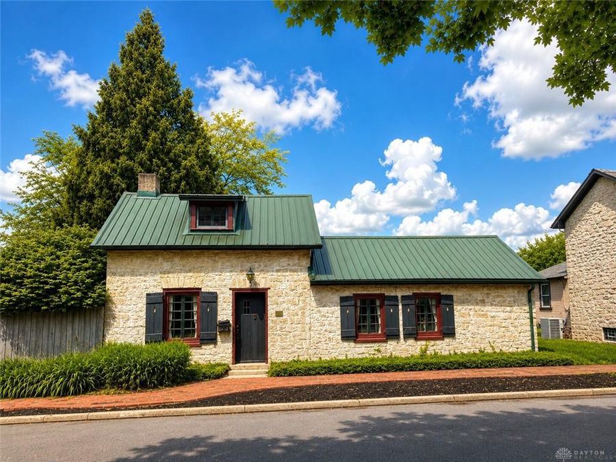23 Maple Avenue, Centerville, OH 45459 Photo 1