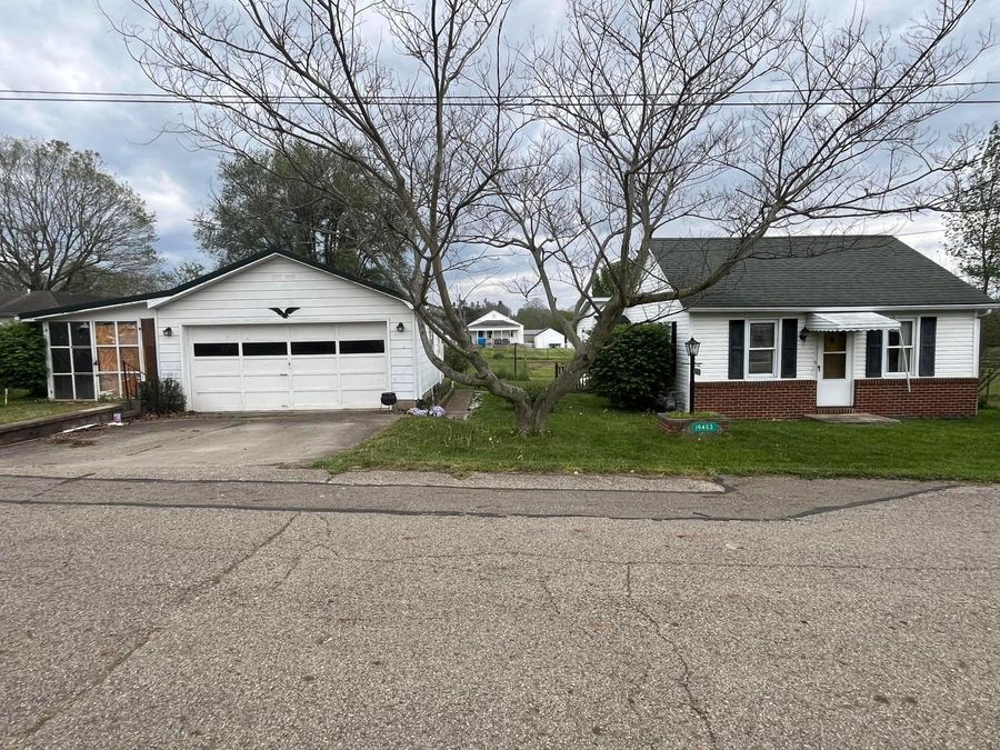 19403 High Street , Adelphi, OH 43101 Photo 1