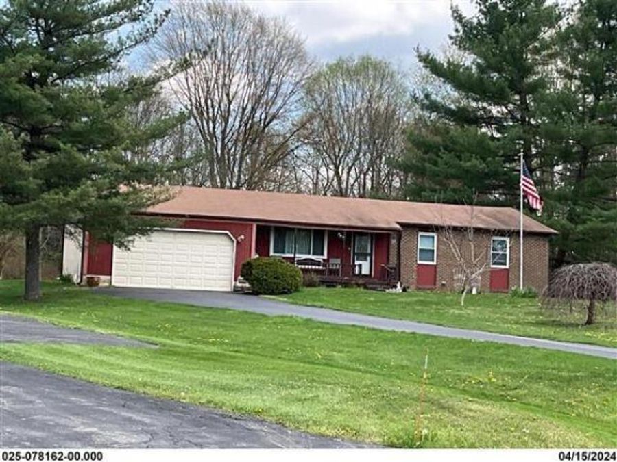 210 Cavalcade Lane SW, Pataskala, OH 43062 Photo 1