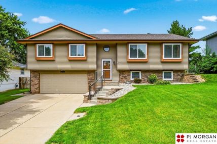 2312 Willow Circle, Bellevue, NE 68123