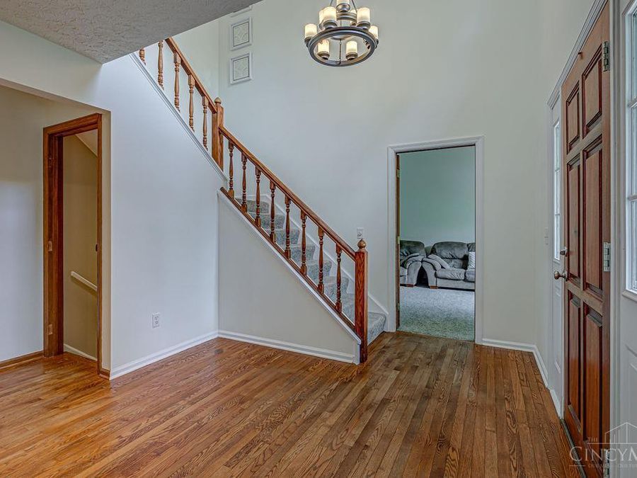 931 Cardome Drive, Hamilton, OH 45013 Photo 2