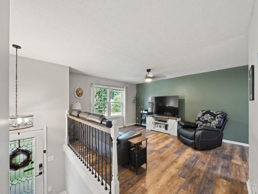 117 Deerview Court, Harrison, OH 45030 Photo 4