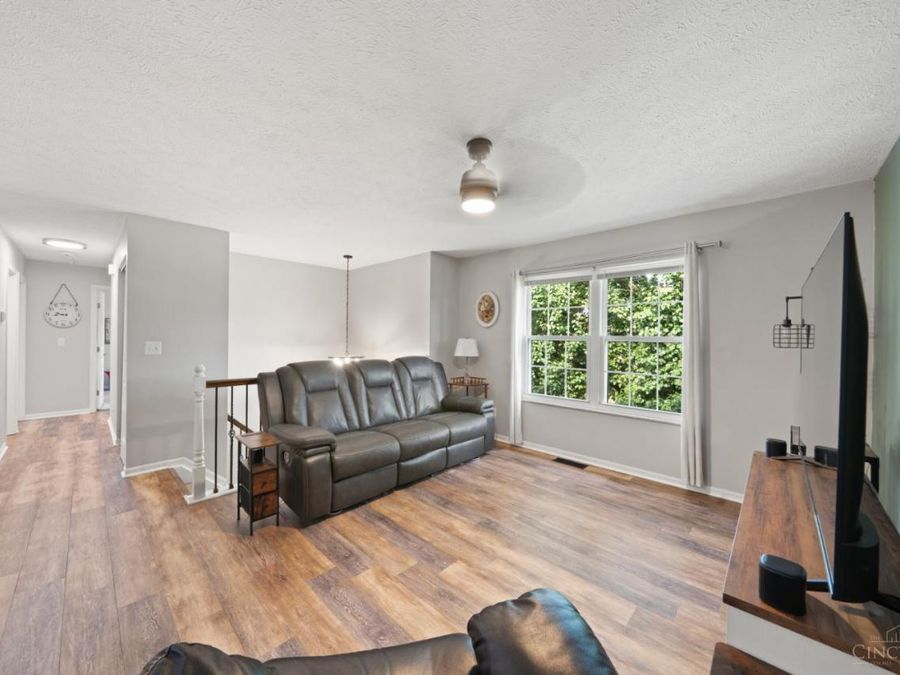 117 Deerview Court, Harrison, OH 45030 Photo 6