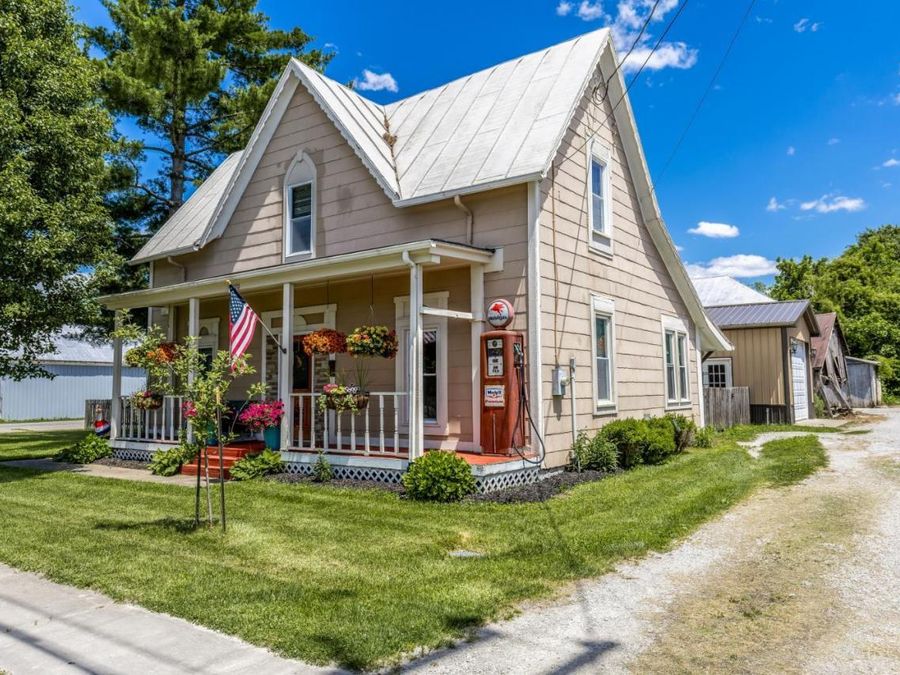10070 St Rt 132, Pleasant Plain, OH 45162 Photo 2