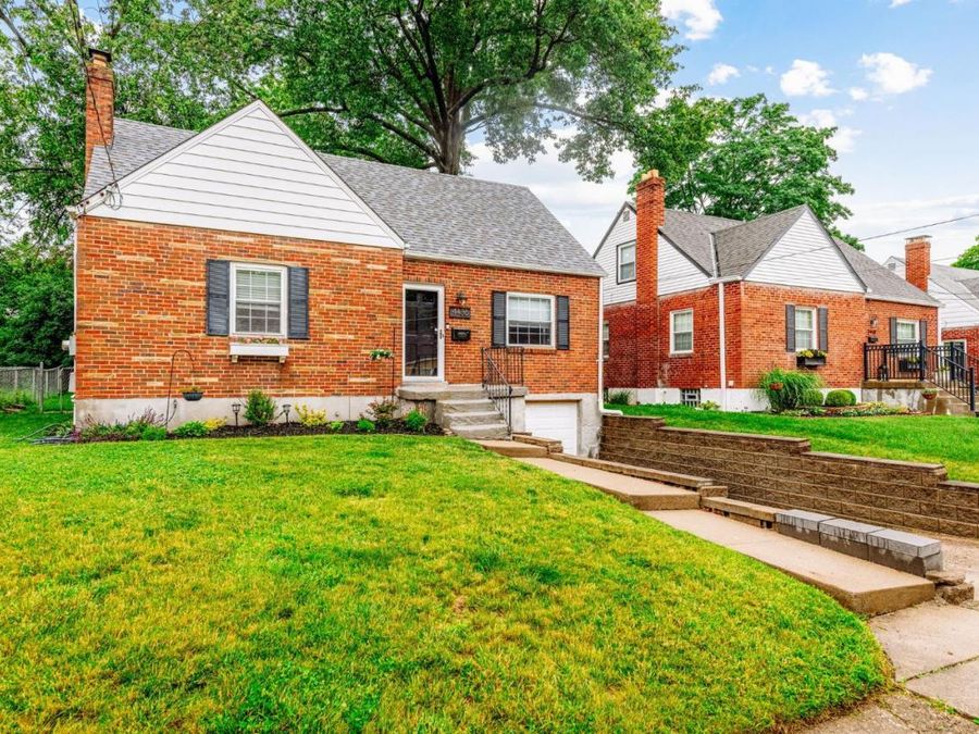 4436 Clifford Rd, Deer Park, OH 45236 Photo 2