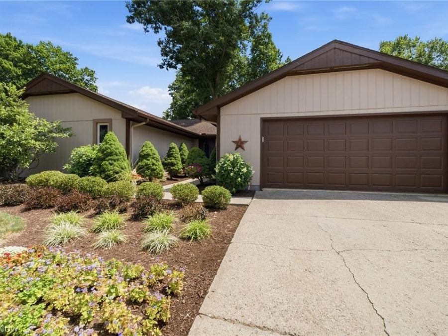 3828 Surfside Circle , Reminderville, OH 44202 Photo 1