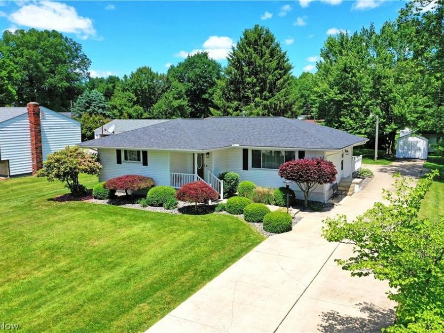 1934 Chester Avenue SW, Warren, OH 44481 Photo 1