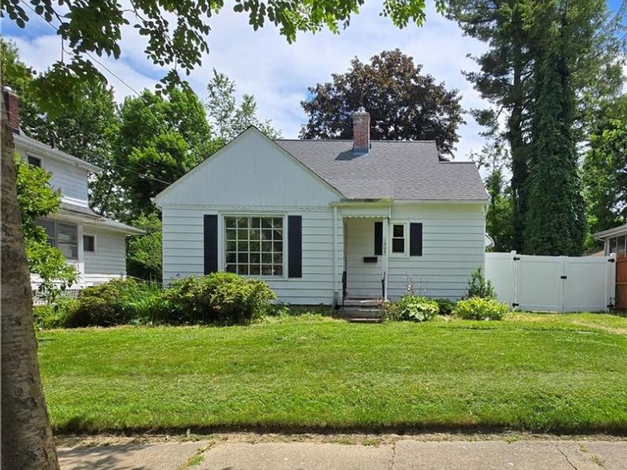 1404 Bryden Drive , Akron, OH 44313 Photo 1