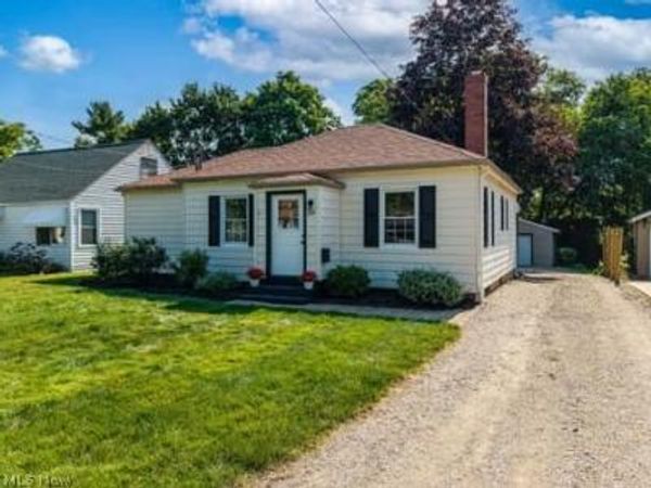 221 Ohio Avenue , Wadsworth, OH 44281