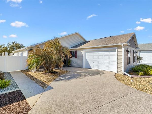 2610 LINDEWOOD STREET , THE VILLAGES, FL 32163