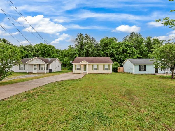 634 Stateline Rd , Oak Grove, KY 42262