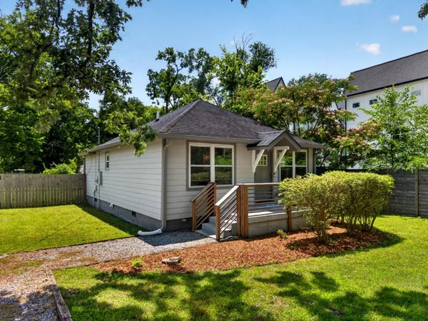 870 W Sharpe Ave , Nashville, TN 37206