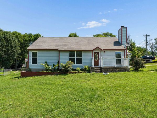 128 Stoneridge Pkwy , La Vergne, TN 37086