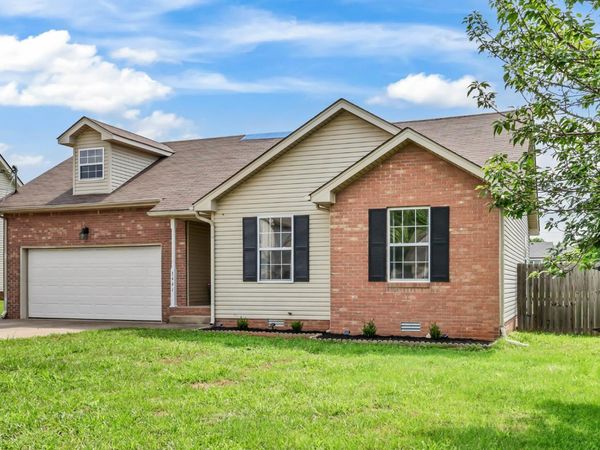 3441 Loon Dr , Clarksville, TN 37042