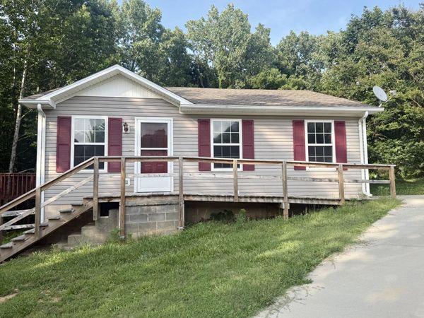 74 English Dr , Cadiz, KY 42211