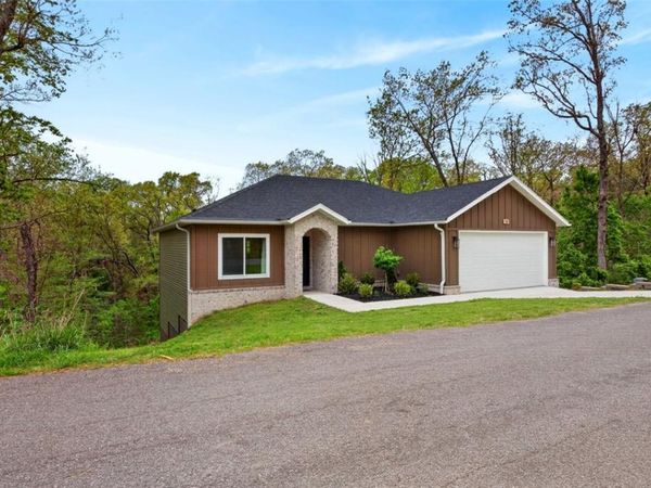 14 Bradford Drive , Bella Vista, AR 72715
