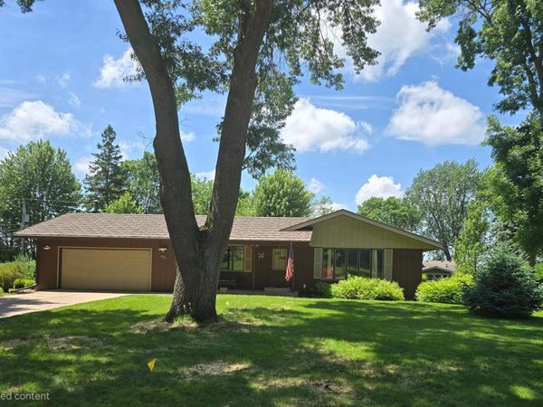 2536 13th Avenue SE, Saint Cloud, MN 56304