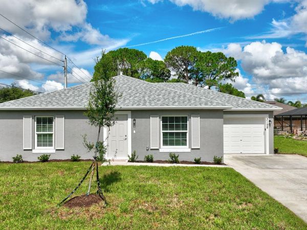 329 SW Ridgecrest Drive , Port St. Lucie, FL 34953