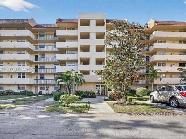 3671 Environ Blvd , Unit 564, Lauderhill, FL 33319