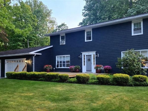 1629 Winterhaven Avenue , Ashtabula, OH 44004