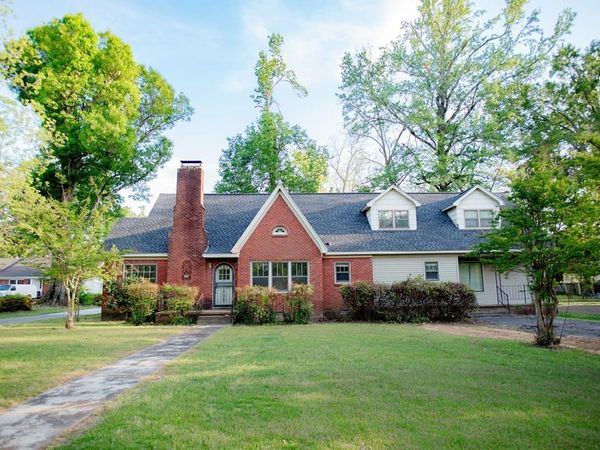 202 Creek Drive, Batesville, MS 38606