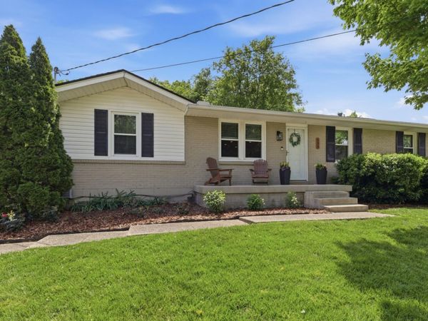 533 Adamwood Dr , Nashville, TN 37211