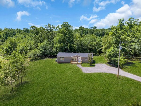 13055 Hwy 70 East , Mc Ewen, TN 37101