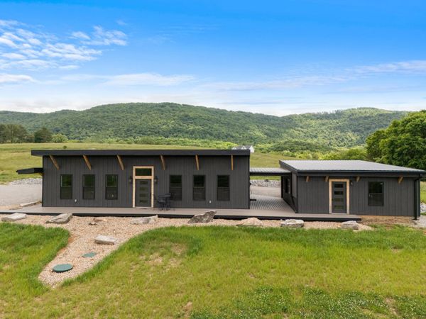 134 Aultville Trail , Pikeville, TN 37367