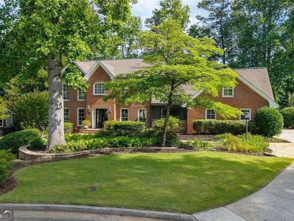 1018 Redfield Lane, Atlanta, GA 30338